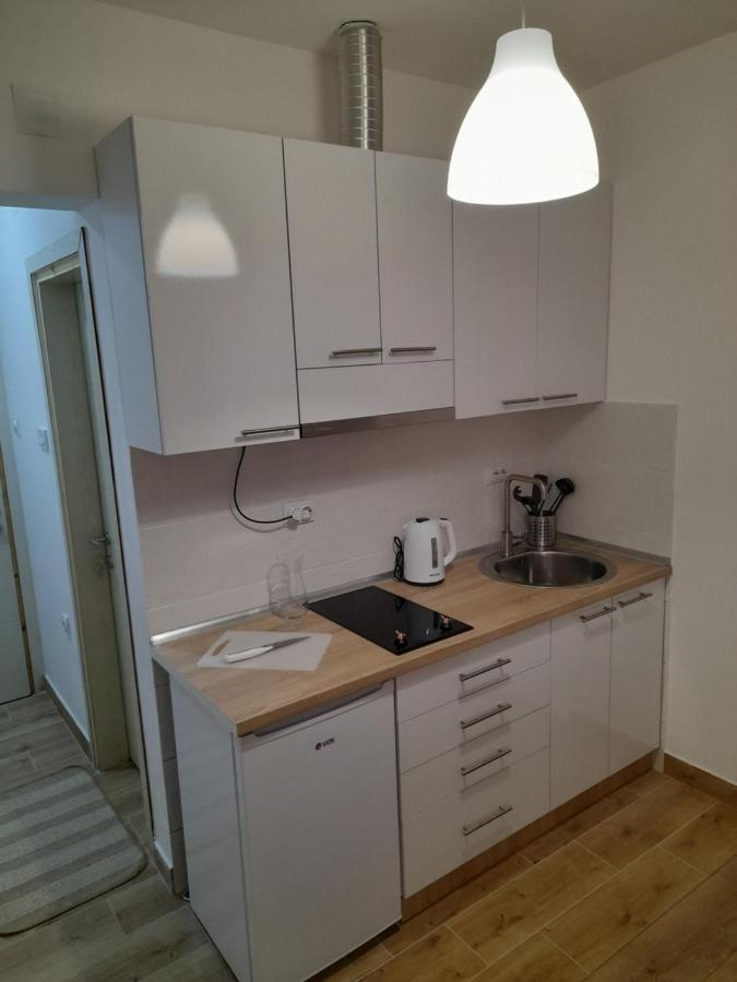 V & V Studio Apartments Ni Dış mekan fotoğraf