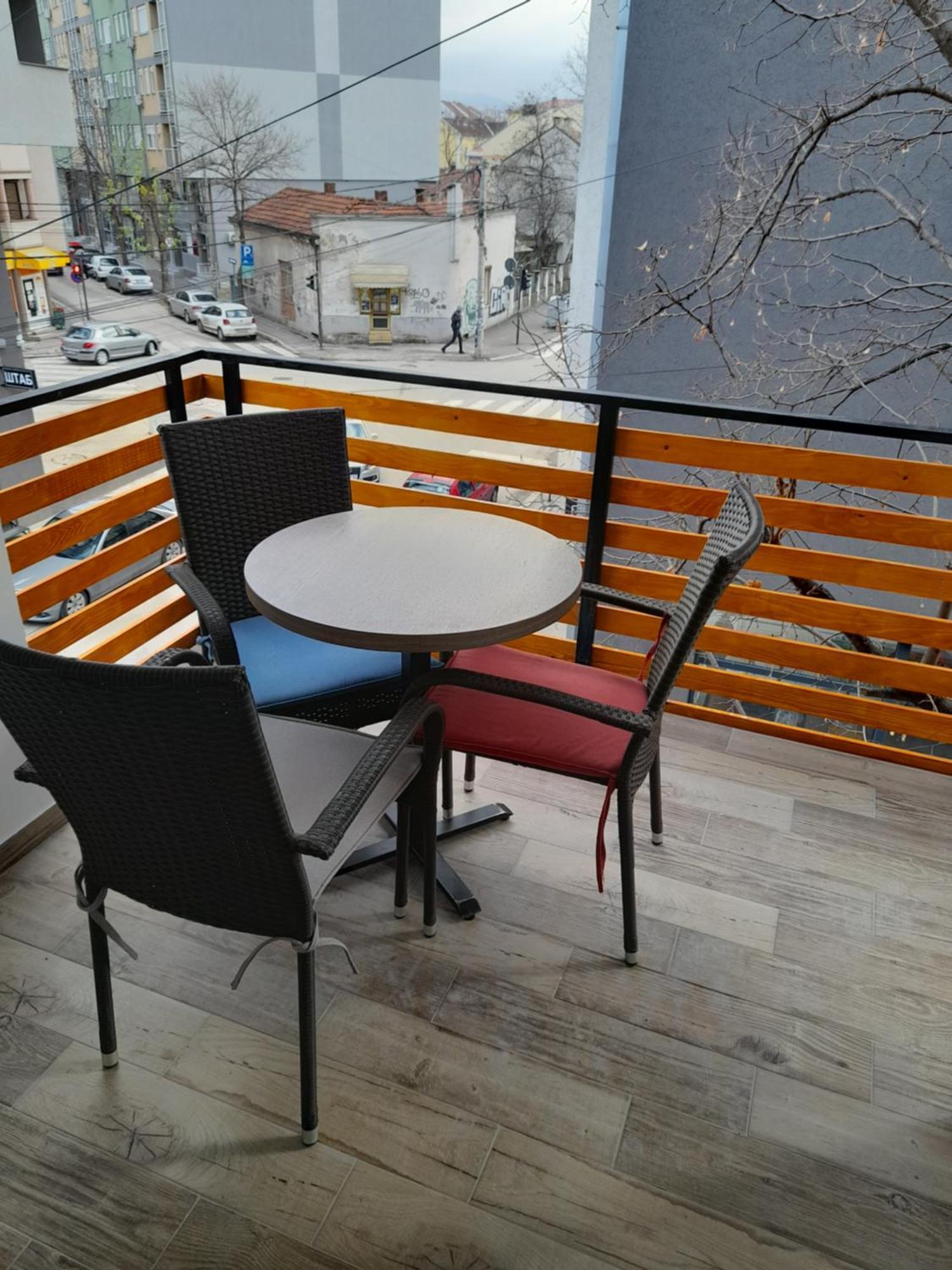 V & V Studio Apartments Ni Oda fotoğraf